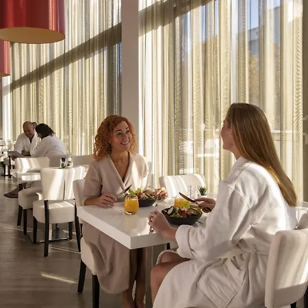 Fletcher Wellness-hotel 4*